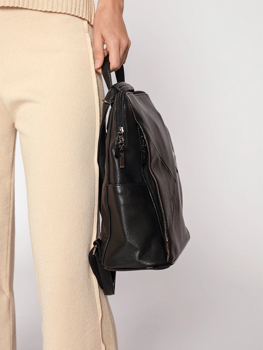 Рюкзак черного цвета в стиле колор-блок